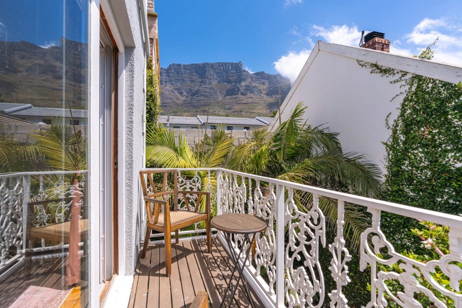 4 Bedroom Property for Sale in Oranjezicht Western Cape